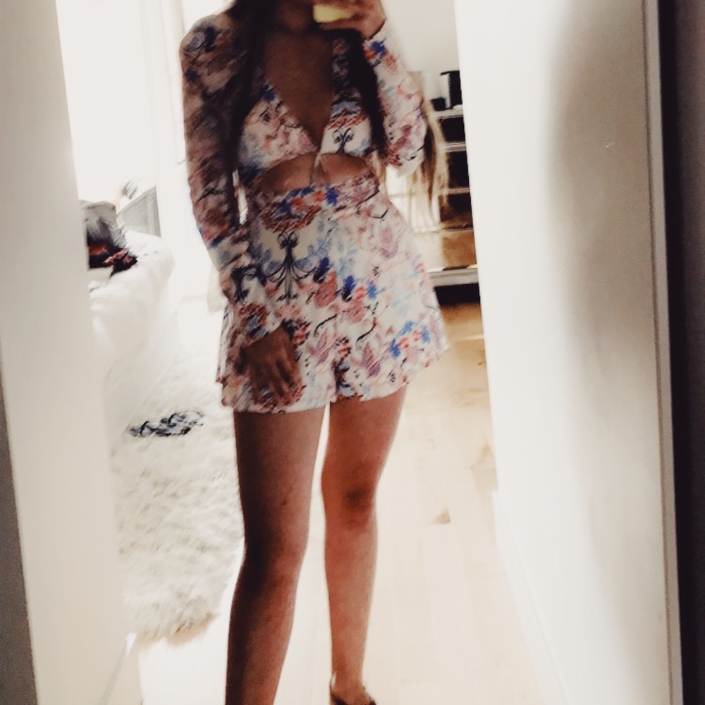 Romper - Picture 2 of 2